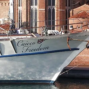 Boat & Breakfast Caicco Freedom Venice